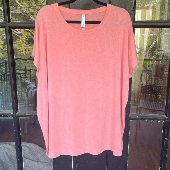Athleta Women's Release Breezy Tee Shirt Short Sleeve Island Coral Size XL - Picture 4 of 7